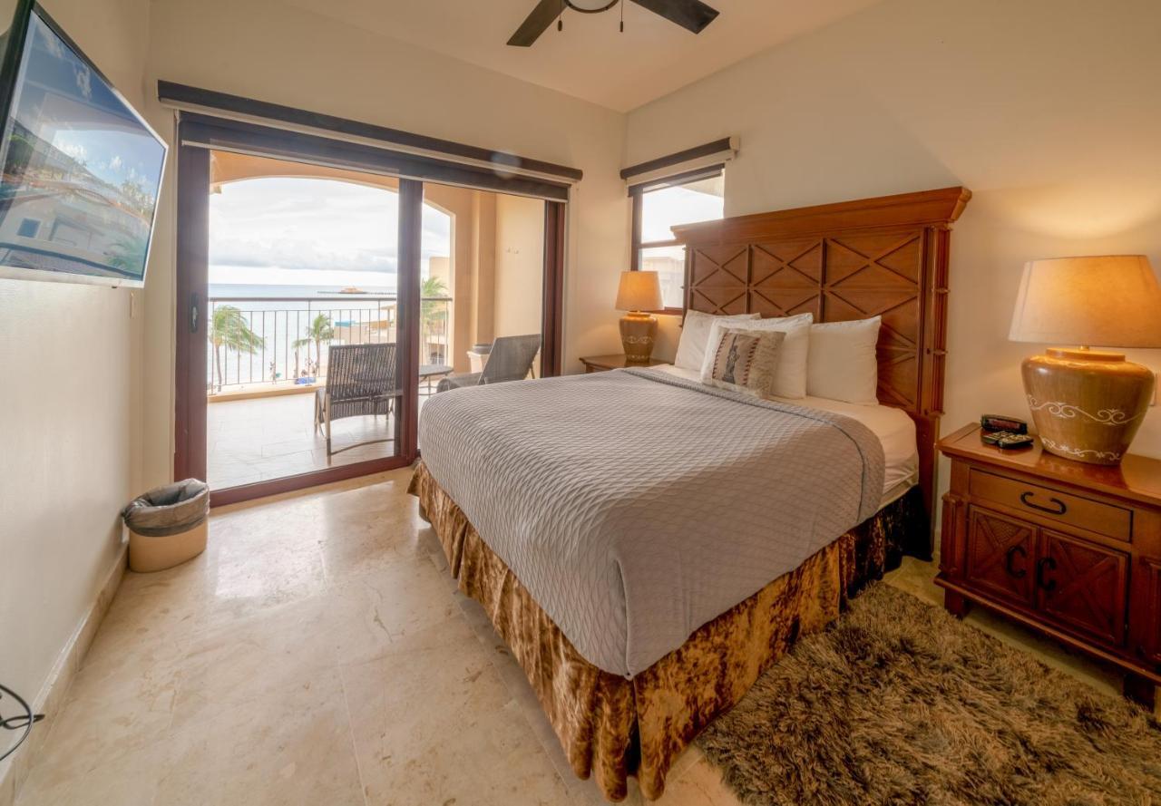 Condo Surf 405 - Luxury Oceanview Beachfront 3 Bedroom With Gym - At El Faro Condos Playa del Carmen Eksteriør bilde