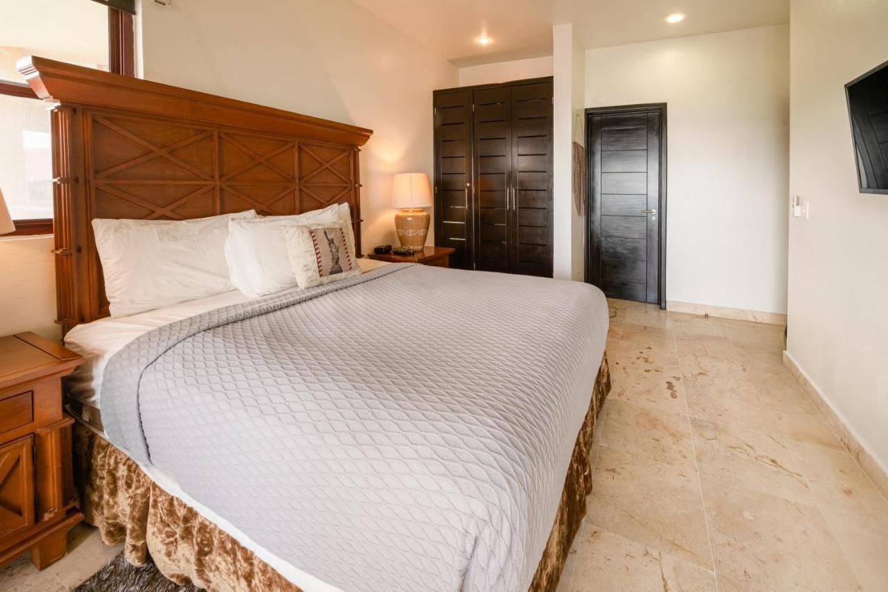 Condo Surf 405 - Luxury Oceanview Beachfront 3 Bedroom With Gym - At El Faro Condos Playa del Carmen Eksteriør bilde